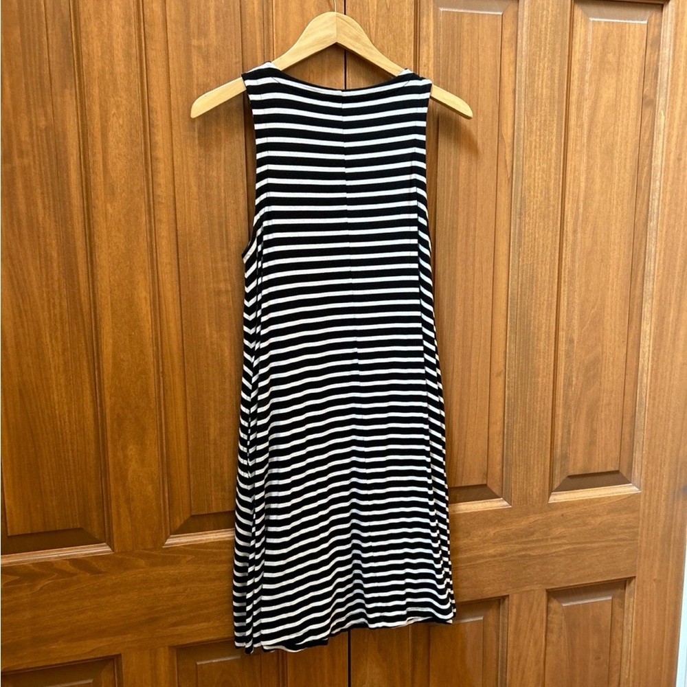 Loft black & white striped dress size medium - Picture 6 of 6